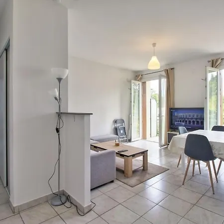 Appartement L'agréable Proche Parking Et Clim Nîmes